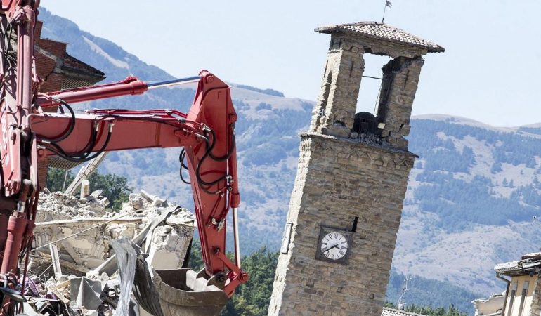 Wie schützt man ein Haus vor dem Einsturz?