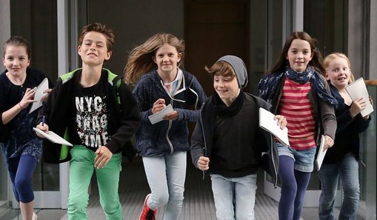 Jona geht auf eine neue Schule