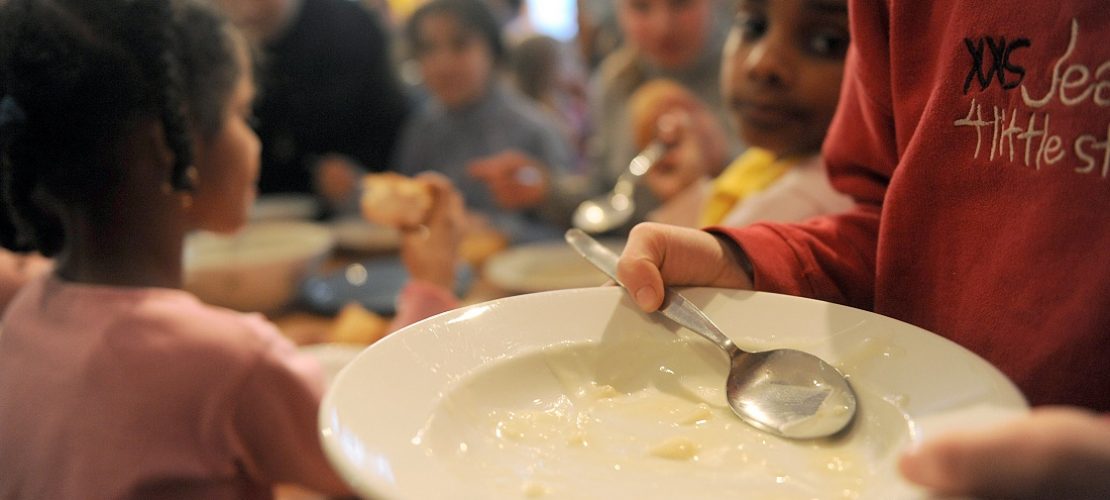 Wie leben arme Kinder in Deutschland?