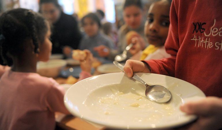 Wie leben arme Kinder in Deutschland?