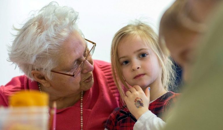 Woher haben alte Menschen Geld?