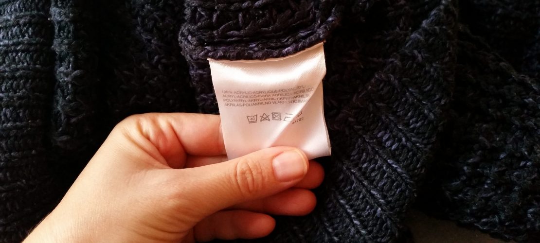 Was sagen die Zettel in meiner Kleidung?