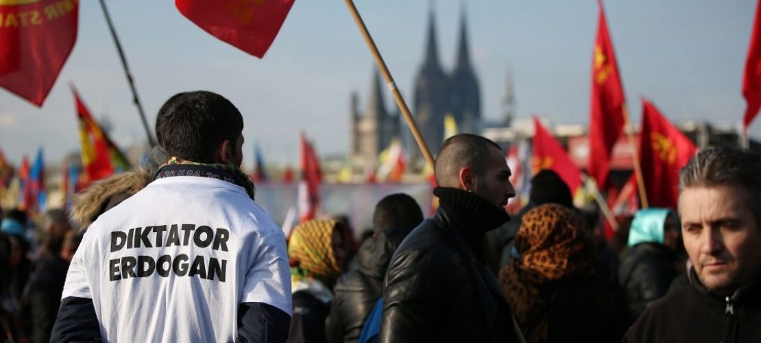 Große Demo gegen Erdogan
