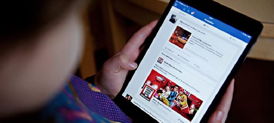 Kinder sollten nicht alles im Internet sehen. Internetseiten für Kinder bringen Nachrichten so, dass sie gut verstanden werden. (Foto: dpa)