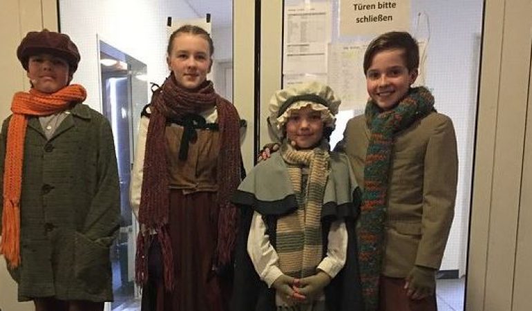 Finja spielt im Musical mit