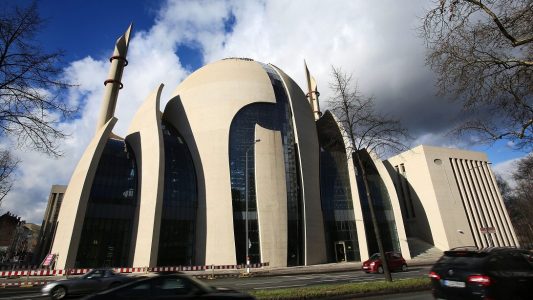 Auch in Köln gibt es viele Moscheen und viele Menschen, die dem Islam angehören. (Foto: dpa)
