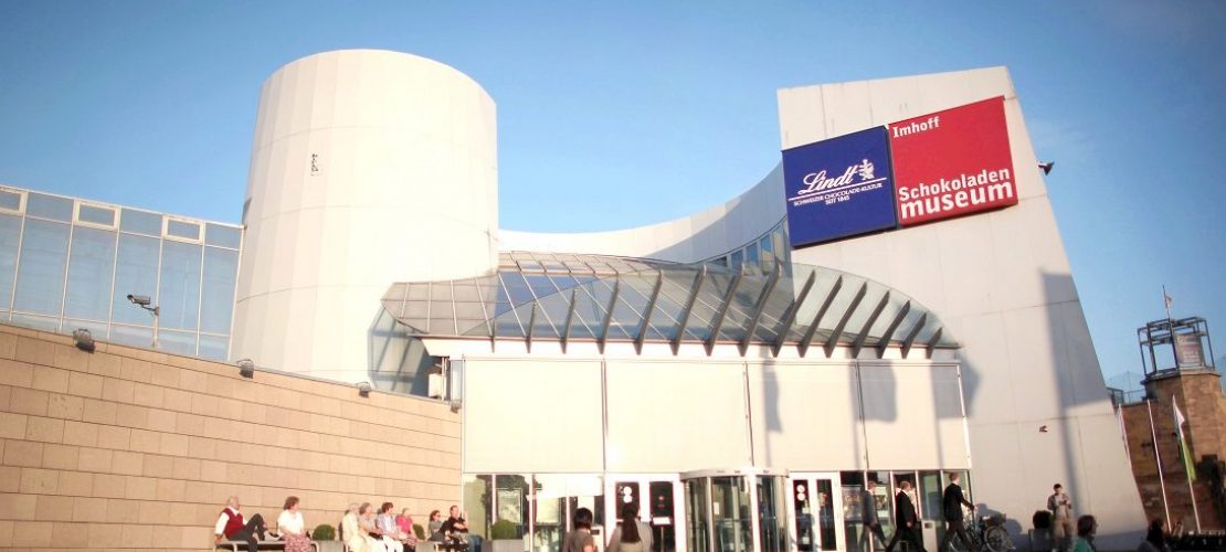 Das Schokoladenmuseum steht direkt am Rhein. (Foto: dpa)
