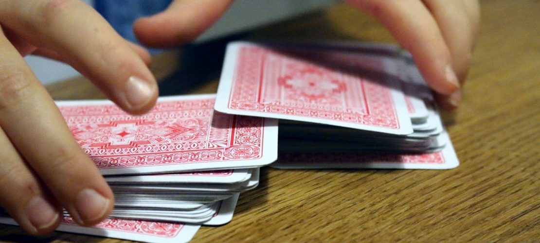 Pack die Karten aus!