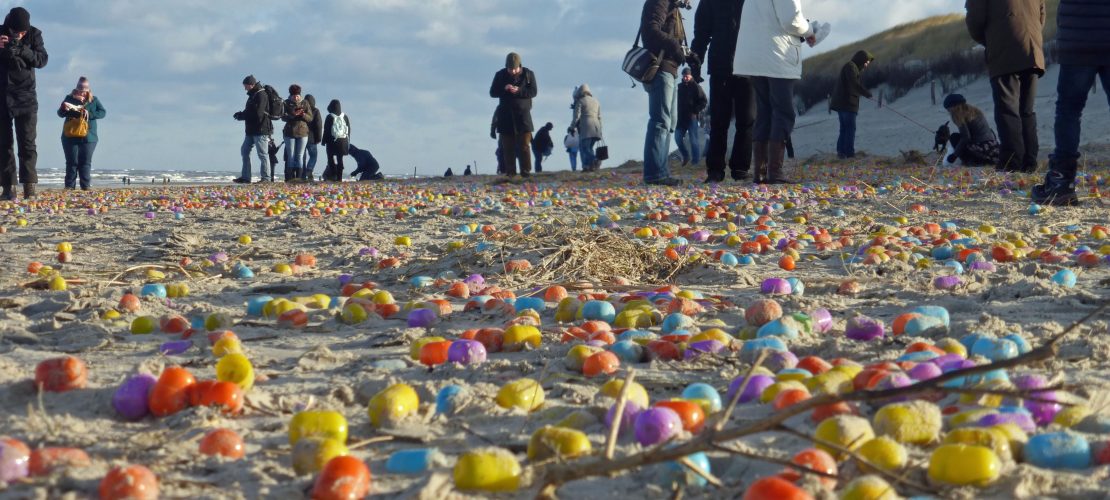 Tausende Ü-Eier angespült