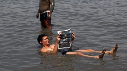 Warum trocknet das Tote Meer aus?