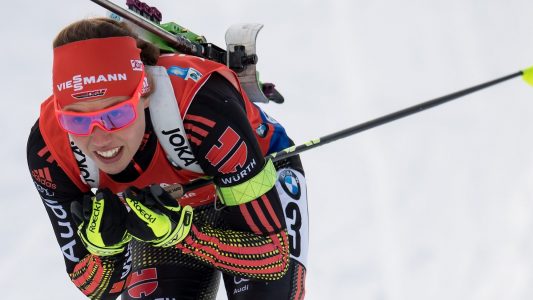 Wie ist Biathlon entstanden?