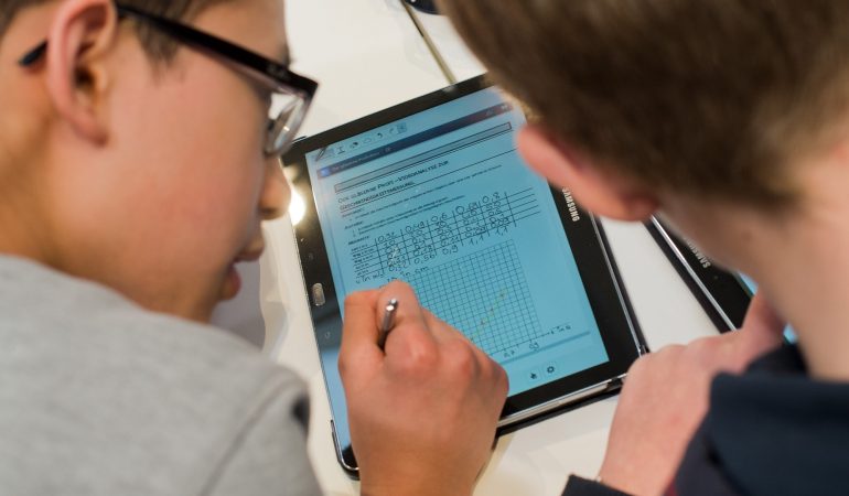 Schneller surfen an Schulen