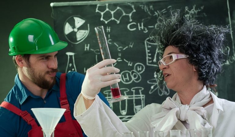 Raus hier: Kinderkunst und Experimente