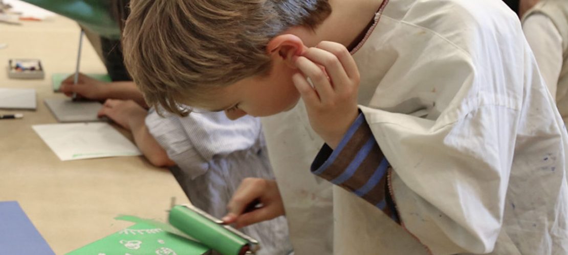 Raus hier: Lernen, lachen, malen