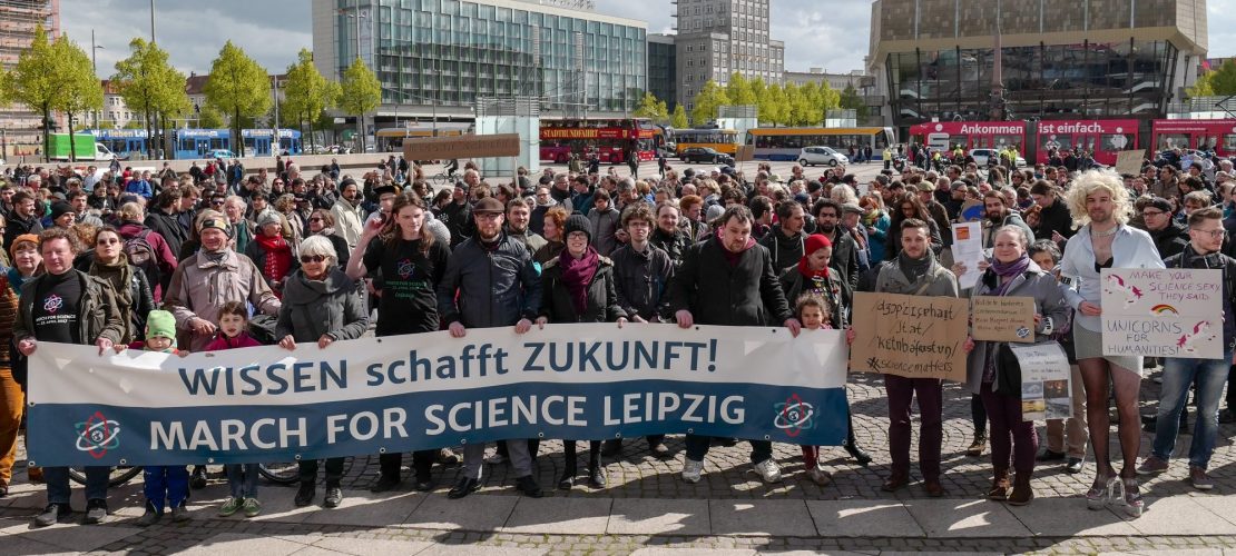 Wissenschaftler auf der Straße