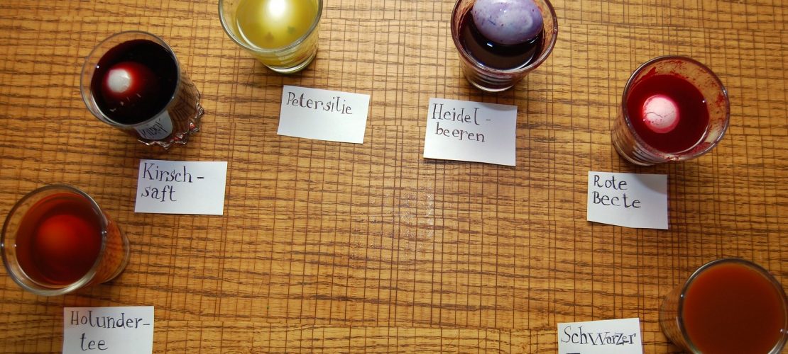 So färbst du Ostereier mit Lebensmitteln