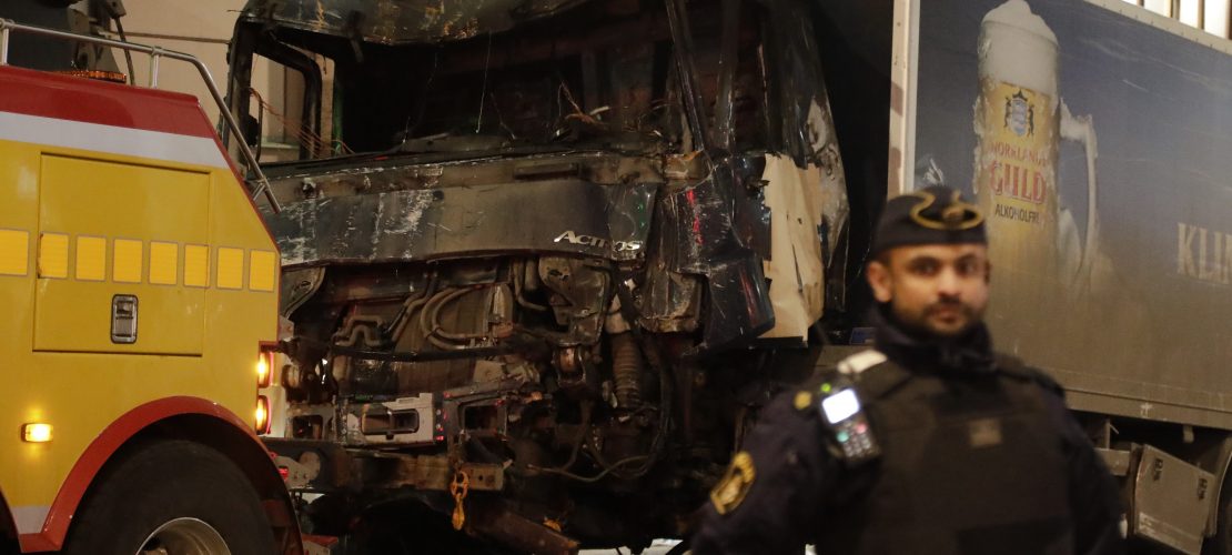 Lkw rast in Menschenmenge