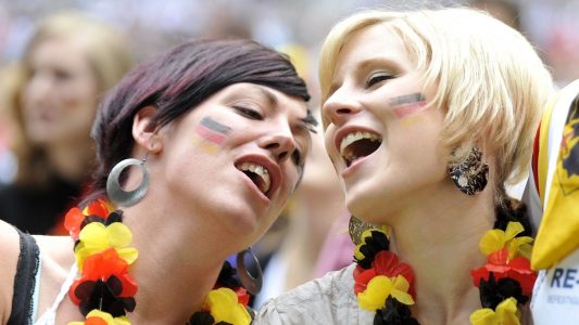 Worum geht es in der deutschen Nationalhymne?