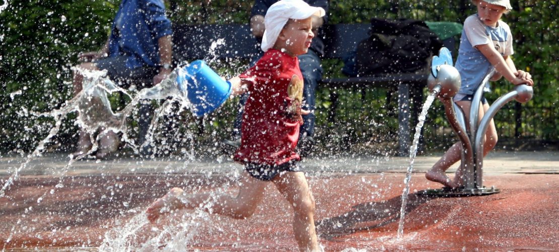 Kinder brauchen Spielplätze!