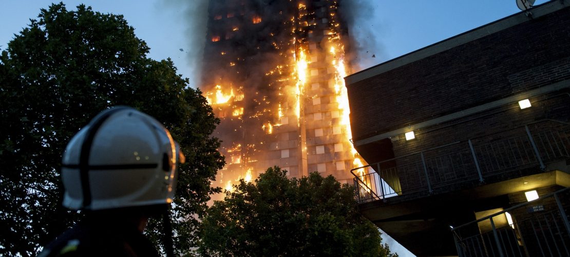 Wie löscht die Feuerwehr ein Hochhaus?