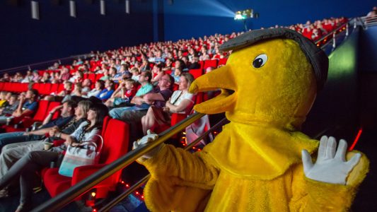 Täglich sechs Stunden Filme schauen