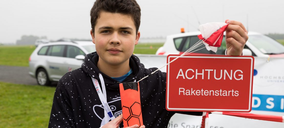 Schüler bauen Satelliten