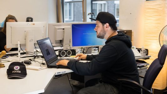 Was macht die Polizei auf Twitter?