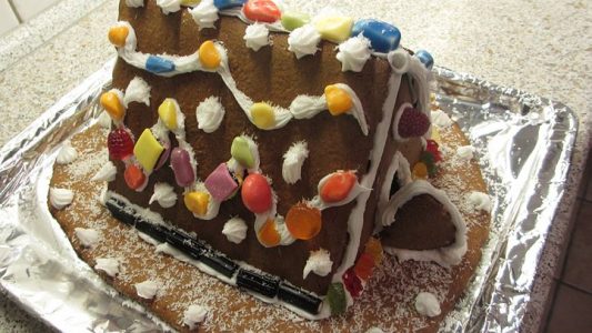 So machst du ein Lebkuchenhaus!