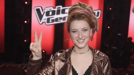 Natia erhält Grüße vom Staatschef