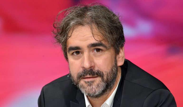 Der Türkei-Korrespondent der «Welt», Deniz Yücel, aufgenommen am in Berlin während der ZDF-Talkshow «Maybrit Illner». (Foto: dpa)