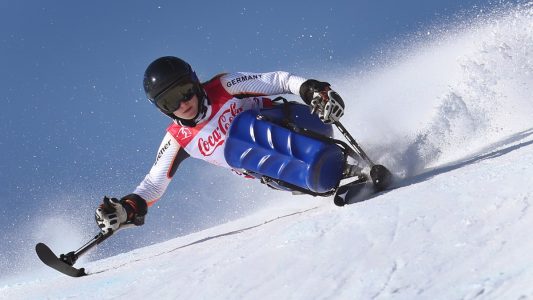 Anna Schaffelhuber (Deutschland) fährt auf der Strecke. (Foto: dpa)