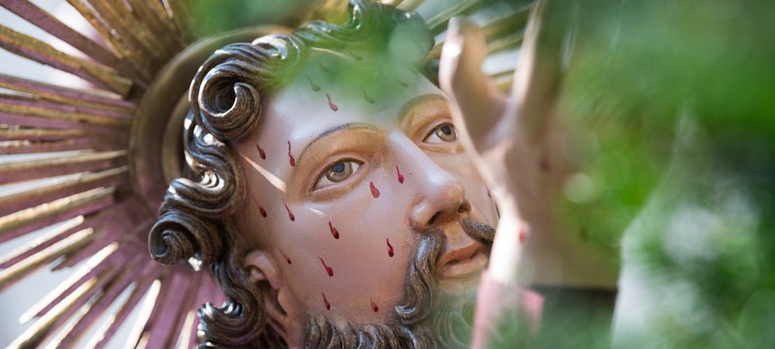 25.03.2018, Thüringen, Heilbad Heiligenstadt: Eine überlebensgroßen Darstellung 