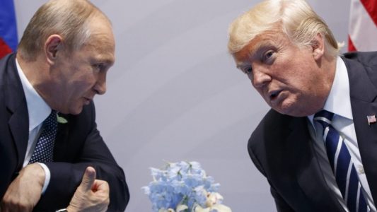 An diesem Montag treffen sich die Präsidenten Wladimir Putin aus Russland (links) und Donald Trump aus den USA. (Foto vom 7. Juli 2017: dpa)