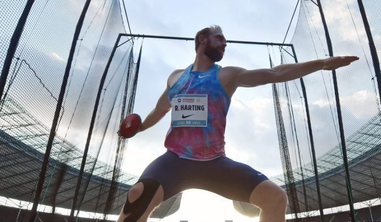 Robert Harting aus Deutschland in Aktion im Diskuswurf der Männer. (Foto: dpa)