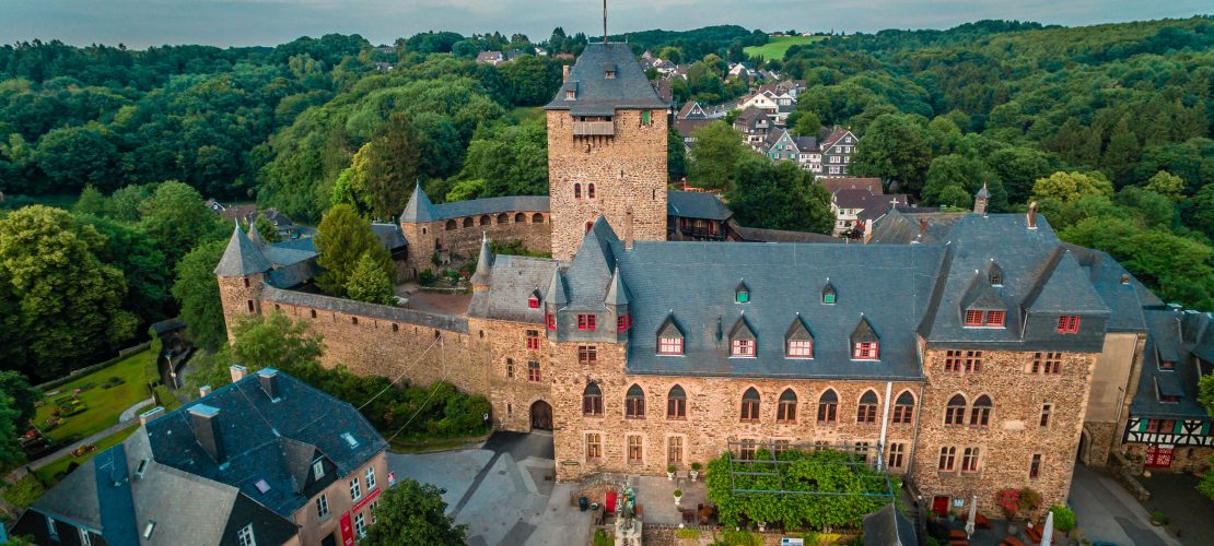 Schloss Burg (Foto: Bartels-Meyer-Agentur Himmelsblick)