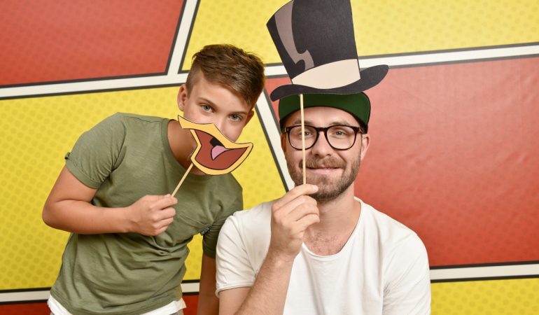 Niklas und Mark Forster (Fotos: Disney)
