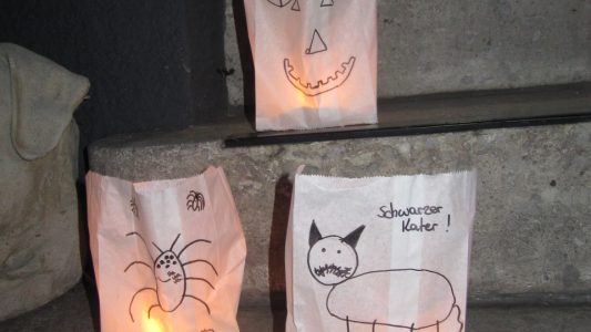 Schaurige Lichter für Halloween