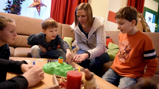 Für Eltern: Über Duda.news