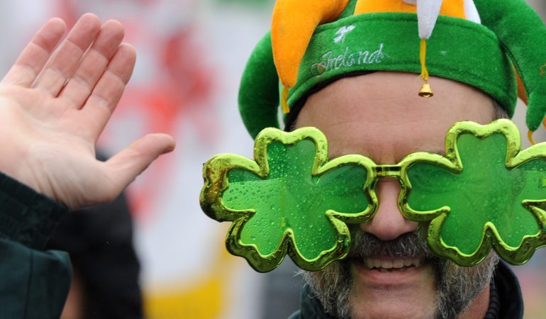 Rote Haare, Volkstanz und Kleeblätter – Irland