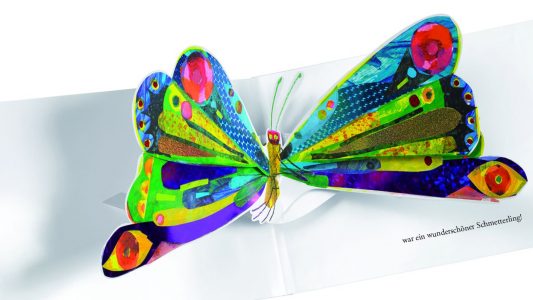 Immer noch Hunger – Die kleine Raupe Nimmersatt wird 50