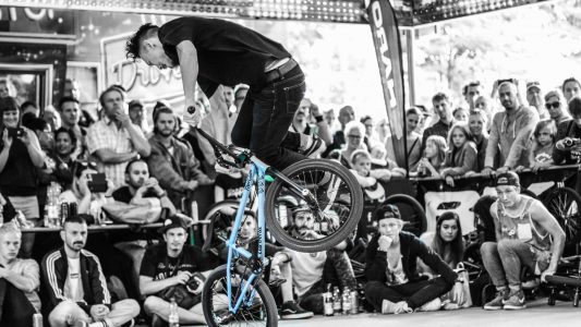 Coole Tricks mit dem BMX