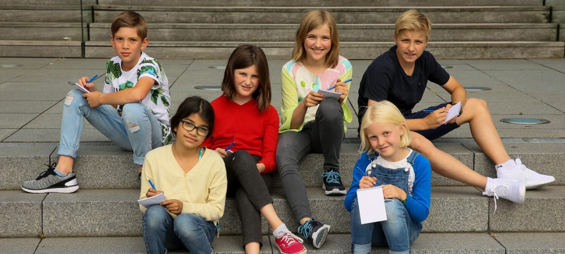 Masken aus Stoff und gebrauchte Bücher