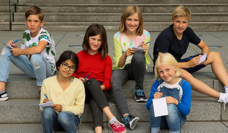 Masken aus Stoff und gebrauchte Bücher