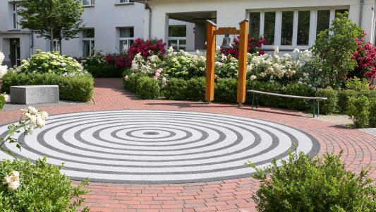 Garten der Weltreligionen