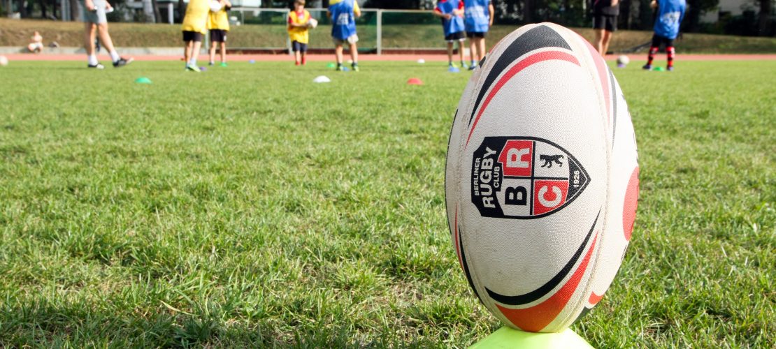 Ein Ei hinter die Ziellinie legen – Rugby