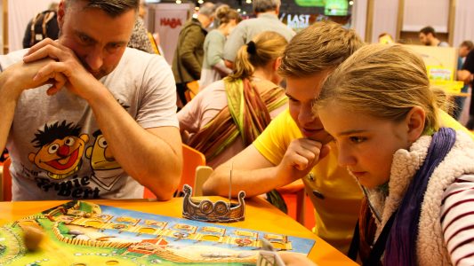 Eine Messe laut wie ein Bienenschwarm