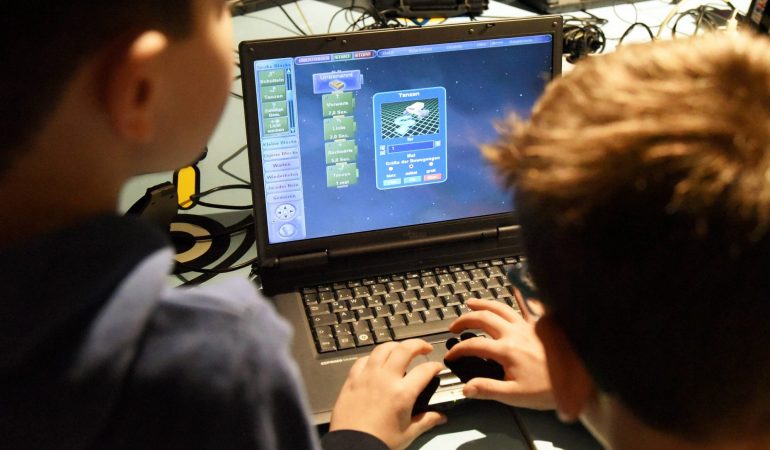 Mit “C3PO” sprechen lernen