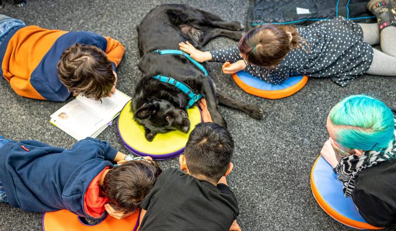 Lesen lernen mit Hund