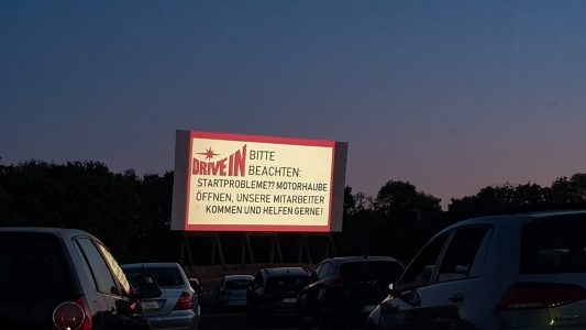 Autokino und Drive-in-Picknick