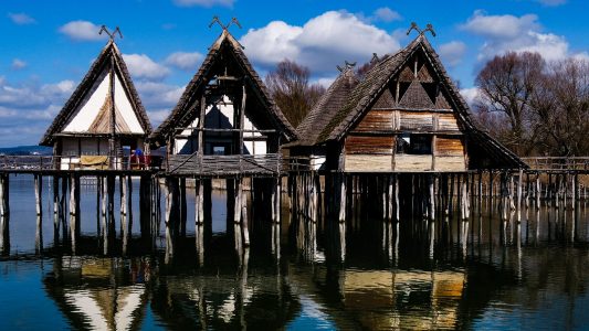Auf dem Wasser wohnen
